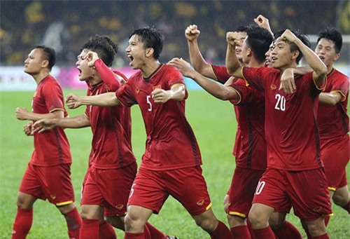 Vô địch AFF Cup 2018, Việt Nam phá kỷ lục bất bại của ĐT Pháp
