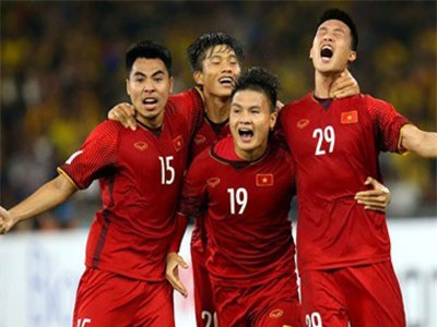 Clip: Dàn sao Việt tưng bừng chúc tuyển Việt Nam vô địch AFF Cup 2018
