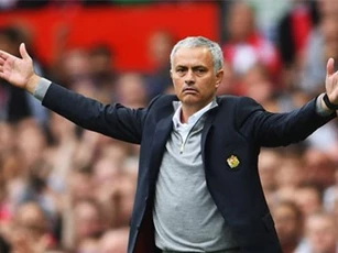 Klopp khen Mourinho là HLV hay nhất thế giới