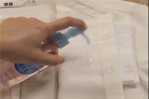 Clip: 'Bỏ túi' mẹo vặt làm sạch áo sơ mi cực hay