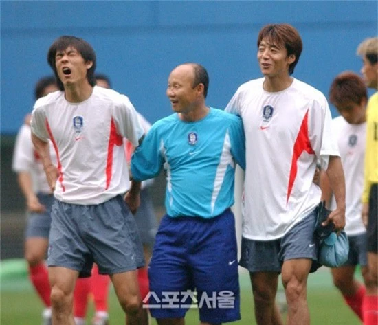  Sự thân thiện với các cầu thủ của HLV Park Hang Seo 