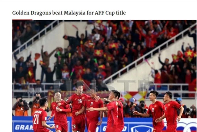 Báo đài, cổ động viên khắp Đông Nam Á đồng loạt đưa tin chúc mừng đội tuyển Việt Nam vô địch AFF Cup 2018 - Ảnh 2.