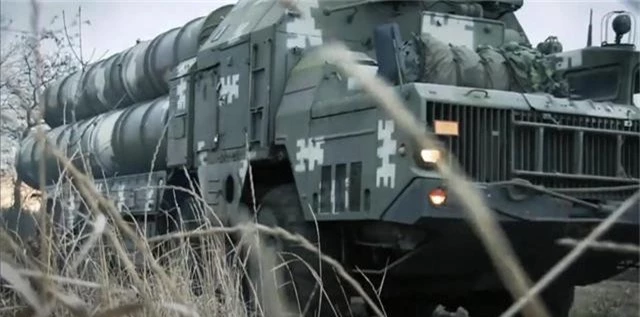 ​Hệ thống S-300 của Ukraine (Ảnh: JFO)