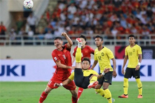 Fox Sports đưa ra đội hình thi đấu Việt Nam vs Malaysia: Công Phượng dự bị