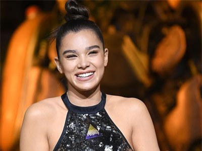 Hailee Steinfeld xinh đẹp tại Bắc Kinh