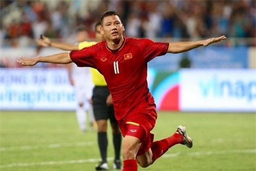 Clip: Anh Đức ‘xé lưới’ Malaysia, mở tỷ số cho ĐT Việt Nam