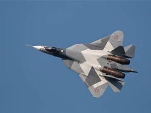 Xem biên đội Su-57 của Nga "bay lượn" theo đội hình