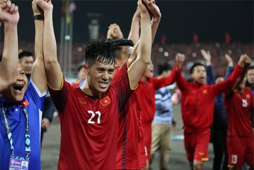 Đình Trọng chấn thương nặng, có nguy cơ mất Asian Cup 2019
