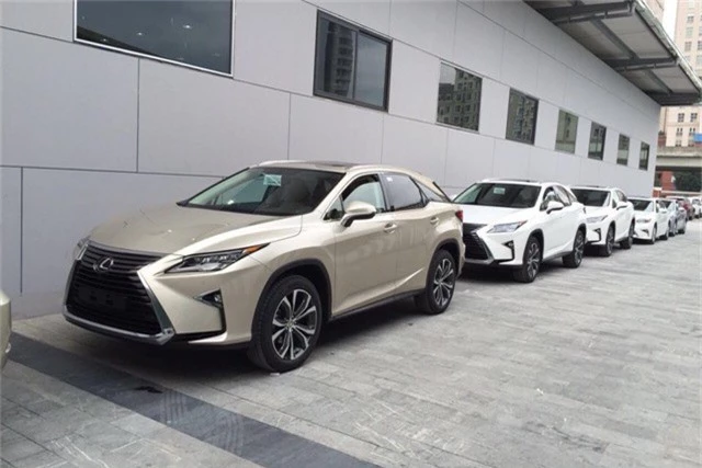 Nhiều dòng xe Lexus rục rịch tăng giá cả trăm triệu, giá LX570 cao nhất 8,18 tỷ đồng tại Việt Nam - Ảnh 1.