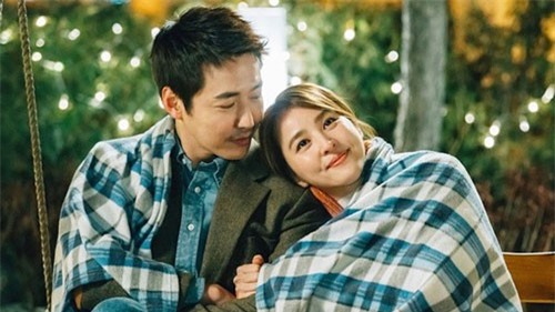 Hoang mang khi chồng sắp cưới bị người yêu cũ "lừa ngủ" còn quay clip