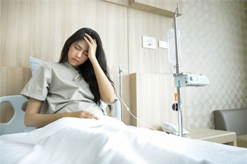 Con dâu suýt nguy kịch tính mạng vì mẹ chồng quyết không cho đẻ mổ chỉ với lý do quá ngược đời