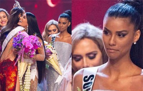 Ai cũng tươi cười chúc mừng Hoa hậu Hoàn vũ 2018, mỗi Á hậu 1 có ánh mắt "thiếu thiện cảm" lạ lùng