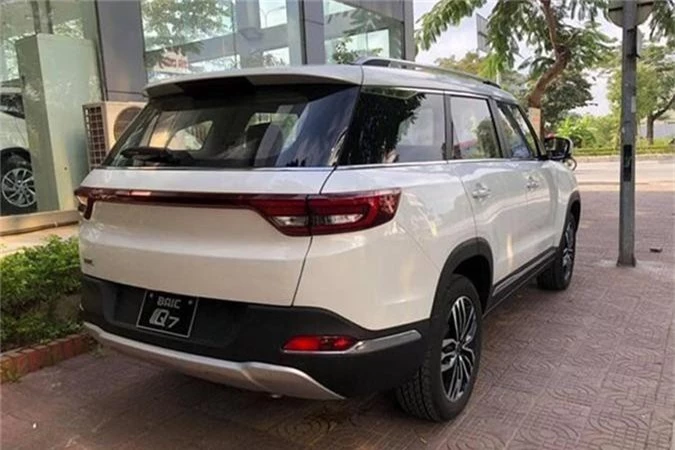 Xe BAIC Trung Quoc “nhai” Range Rover gia 658 trieu tai Viet Nam-Hinh-4