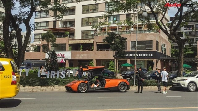 Minh nhựa cho Pagani Huayra tái xuất với màn tăng tốc ấn tượng trên phố - Ảnh 3.