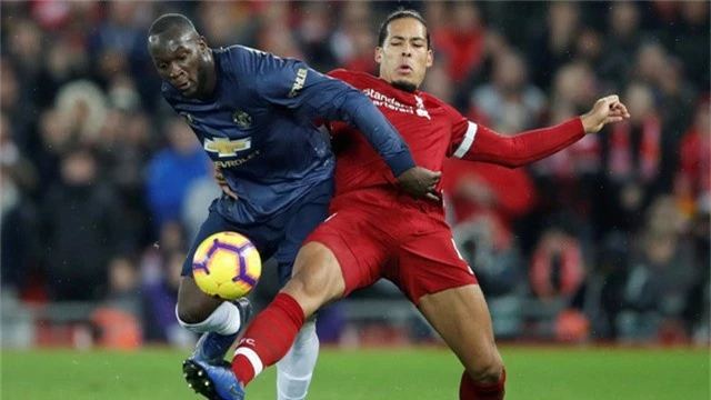  Lukaku hoàn toàn mờ nhạt do Man Utd đã ít bóng, bản thân tiền đạo người Bỉ cũng không có được sự thanh thoát 