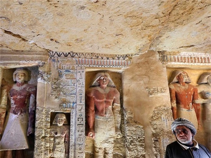 Phát hiện hầm mộ 4.400 năm tuổi ở Ai Cập - ảnh 3
