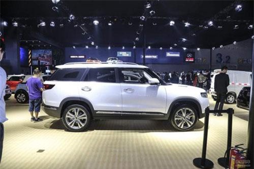 Cận cảnh xe “nhái” Range Rover, giá 658 triệu