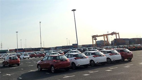 Vì sao cận Tết nhu cầu mua tăng nhưng ôtô nhập lại giảm?