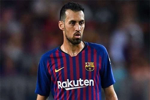 5. Sergio Busquets (Barcelona/ĐT Tây Ban Nha).