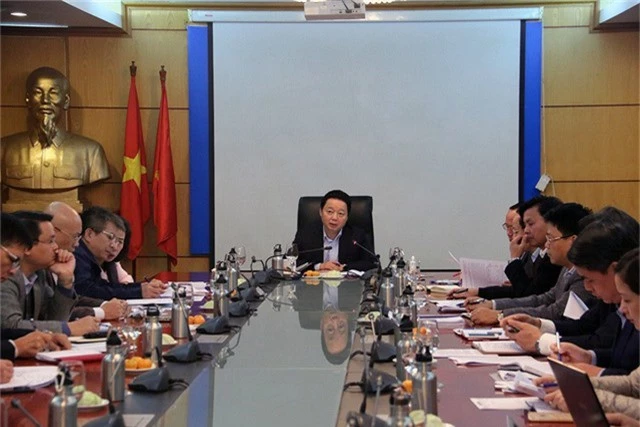 Bộ trưởng Trần Hồng Hà chủ trì cuộc họp (Ảnh: Khương Trung).