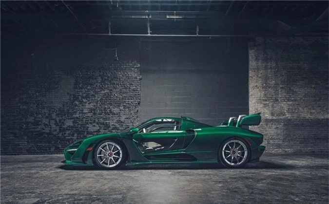 Ông trùm siêu xe Michael Fux lại tậu McLaren Senna màu cực độc ảnh 4