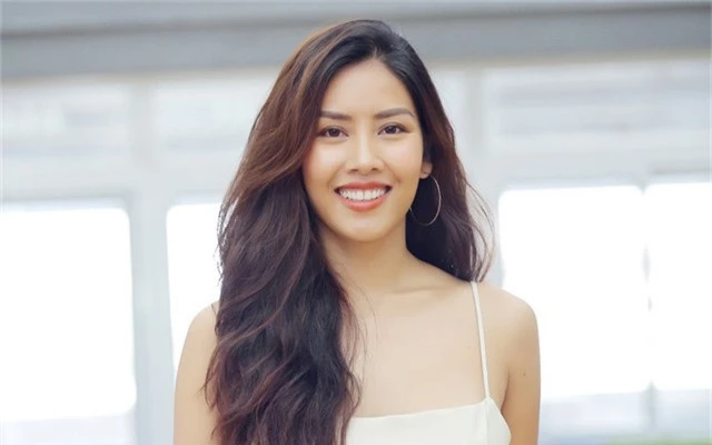 Nguyễn Thị Loan: ‘Thanh xuân của tôi không chỉ dùng để đi thi hoa hậu’ - Ảnh 1. Nguyễn Thị Loan: ‘Thanh xuân của tôi không chỉ dùng để đi thi hoa hậu’ - Ảnh 1.