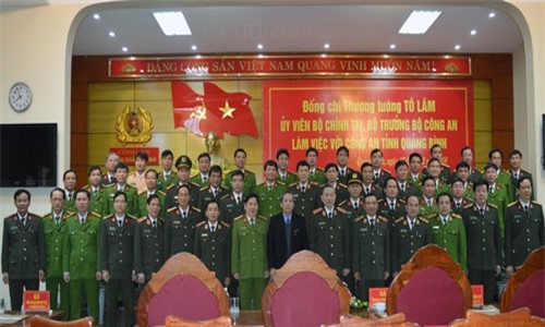 Lực lượng công an phải luôn gần dân, sát dân, bám, nắm cơ sở