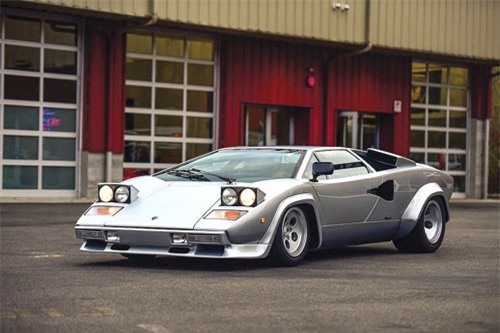 Nhìn lại siêu xe mang tính biểu tượng Lamborghini Countach