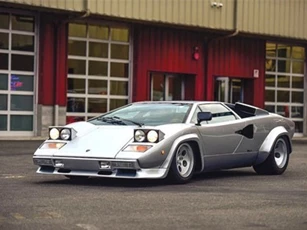 Nhìn lại siêu xe mang tính biểu tượng Lamborghini Countach
