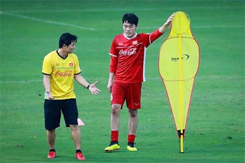 HLV Park Hang-seo bất ngờ mất "cánh tay trái" trước thềm Asian Cup 2019