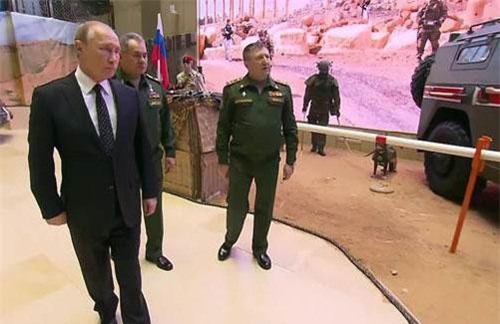 Tổng thống Putin “mục sở thị” dàn vũ khí Nga tịch thu ở Syria
