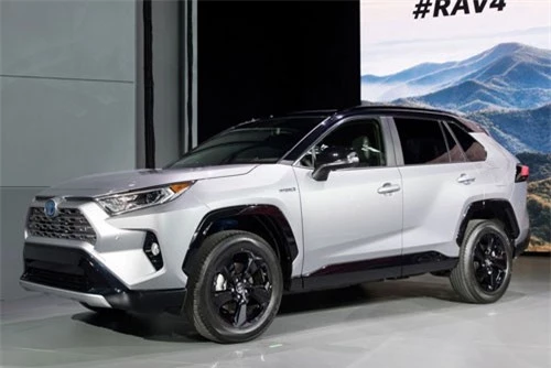 8. Toyota RAV4 Hybrid 2019.