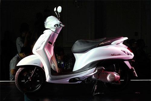 Đánh giá Yamaha Grande Hybrid