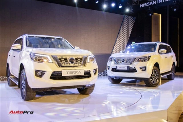 Chênh gần 240 triệu đồng, Nissan Terra “full option” hơn thua gì so với bản tiêu chuẩn? - Ảnh 6.