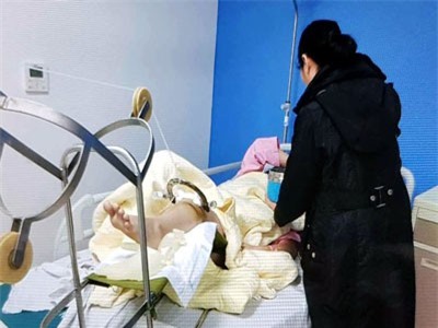 Hà Nội: Lộ diện tài xế Range Rover đâm nữ sinh nguy kịch rồi bỏ chạy