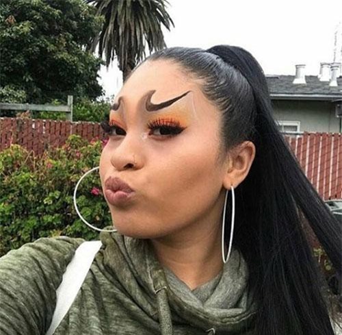 Phát hoảng với những kiểu lông mày kỳ dị có một không hai