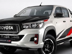 Cận cảnh bán tải Toyota Hilux 2019 bản thể thao GR Sport