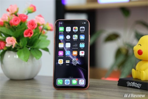 Đánh giá iPhone XR: chiếc iPhone tuyệt vời cho ai sẵn sàng hy sinh độ sang chảnh