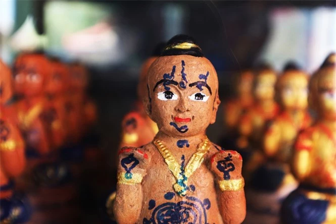 Người Thái tin rằng Kuman Thong sẽ mang lại may mắn, thịnh vượng và bảo vệ chủ nhân ẢNH: SHUTTERSTOCK Người Thái tin rằng Kuman Thong sẽ mang lại may mắn, thịnh vượng và bảo vệ chủ nhân ẢNH: SHUTTERSTOCK