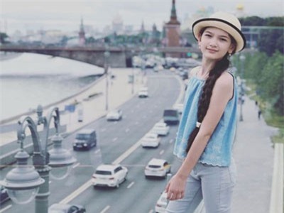 Em gái Lâm Tây xinh như bông hậu, mới 11 tuổi đã cao 1m57