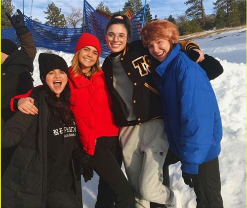 Sau nhiều tháng "lặn mất tăm", Selena Gomez cuối cùng đã "hiện hình", hạnh phúc bên gia đình