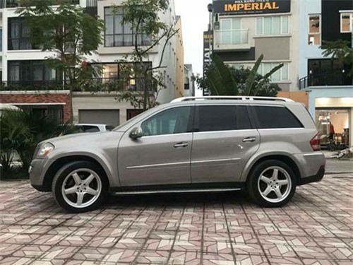 Xe sang Mercedes-Benz GL550 cũ, giá ngang Toyota Fortuner