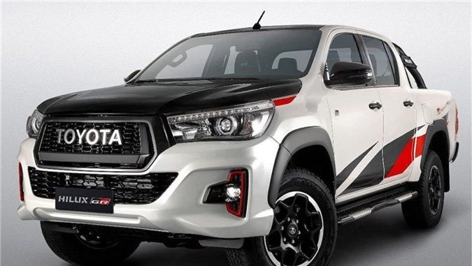 Cận cảnh bán tải Toyota Hilux 2019 bản thể thao GR Sport ảnh 1