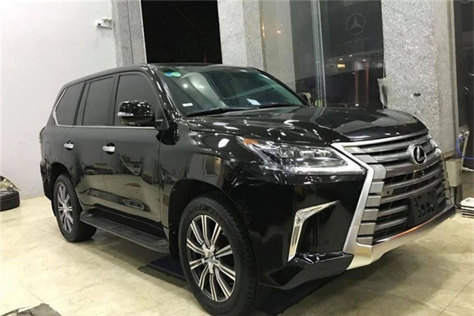 Dan choi Nghe An do Lexus LX570 cu thanh moi chi 450 trieu