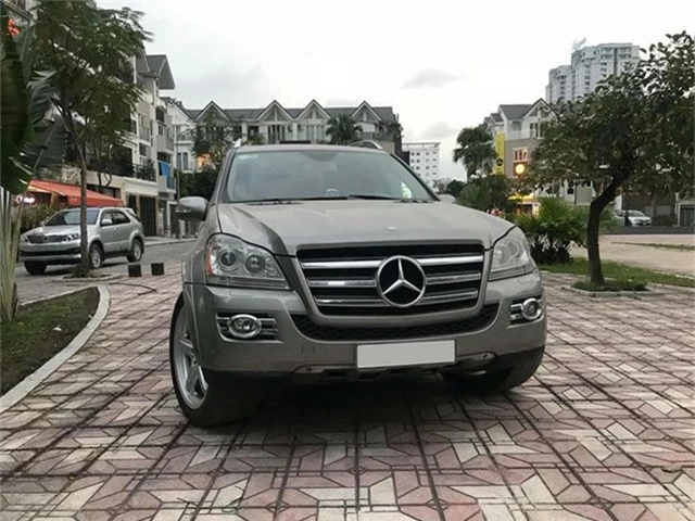 Khủng long Mercedes-Benz GL550 10 năm tuổi có giá ngang Toyota Fortuner - Ảnh 1.