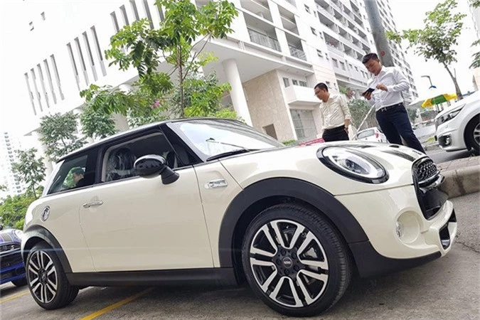 MINI Cooper S 2019 da co mat tai dai ly o Sai Gon-Hinh-9