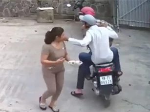 TPHCM: Cướp giật bị camera ghi hình, 2 đối tượng “sa lưới” sau vài giờ gây án