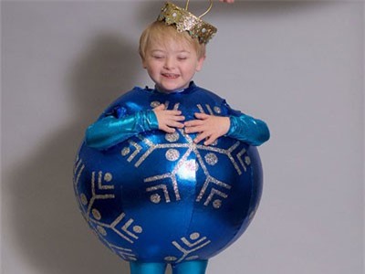 Bé trai 5 tuổi mắc hội chứng Down bất ngờ 'gây sốt' cộng đồng khi trở thành một người mẫu nhí nổi tiếng và đắt show