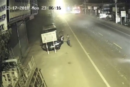 Đồng Nai: Hai thiếu niên 12, 13 tuổi trộm xe tải giữa đêm khuya