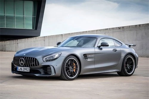 8. Mercedes-AMG GT R 2019.